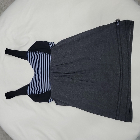 Lululemon Run Back on Track size 4 black and polar haze - Picture 5 of 9